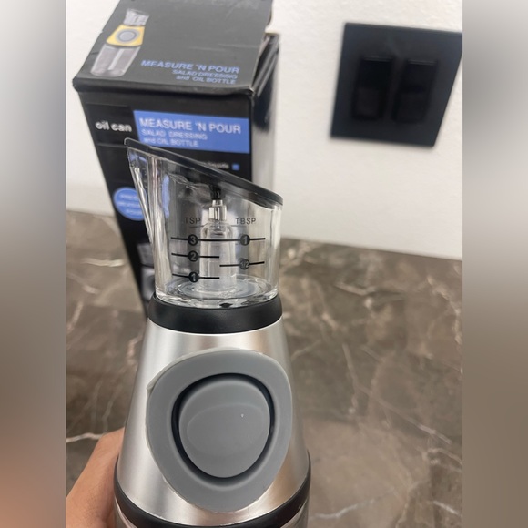 New! Olive Oil Dispenser Bottle Cooking Oil Dispenser Bottle for Kitchen with Me - Picture 7 of 8